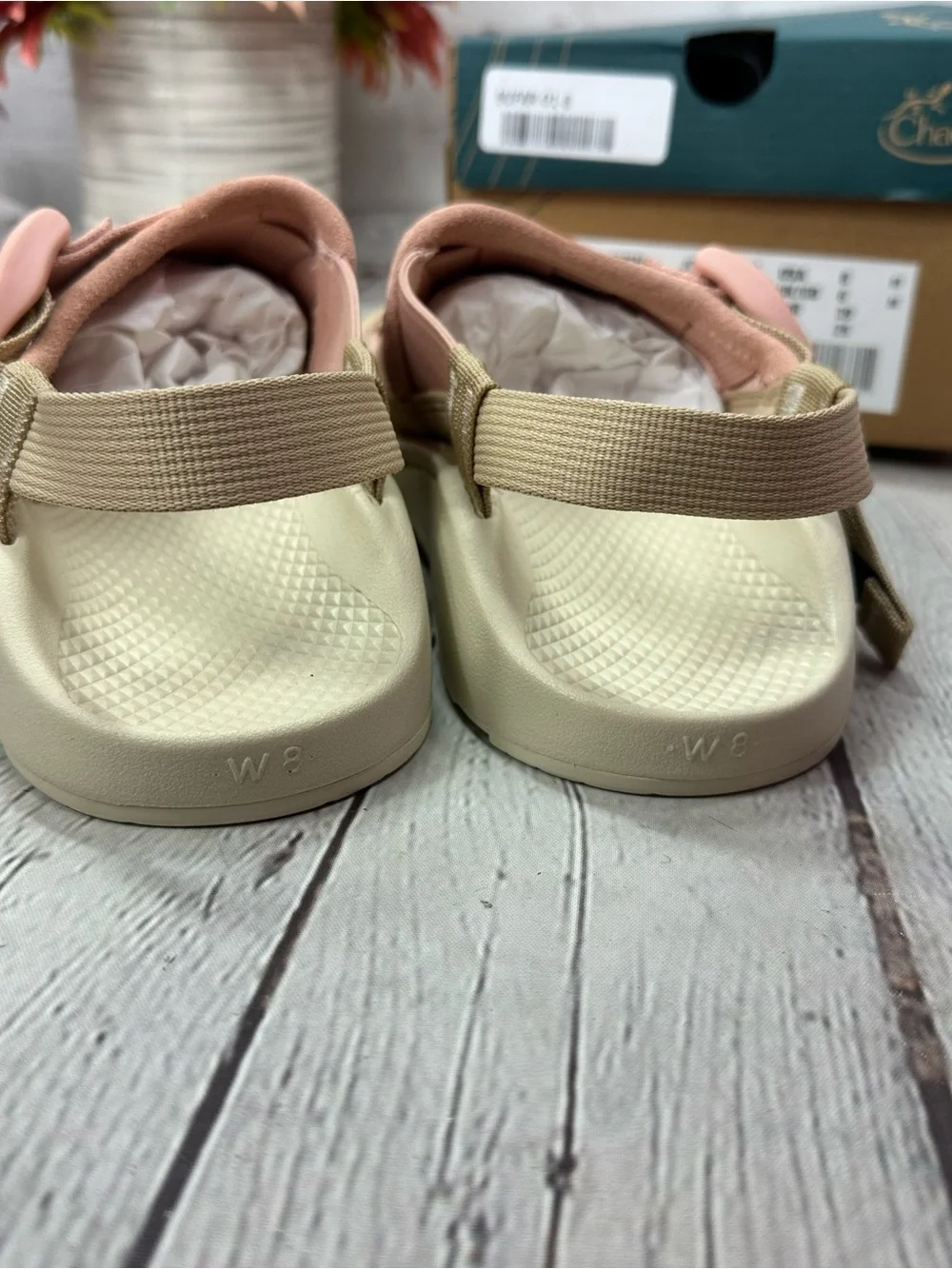 Chaco Women’s 8 Canyon Woven clog Slip-On Sandal peach sand rose pastel